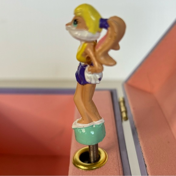 Bugs & Lola Musical Jewelry Box 1997 Renewed from WB 1935"Merrily We Roll Along" - Picture 8 of 14